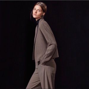 Aritzia Babaton 1-01 Hollingsworth Cardigan